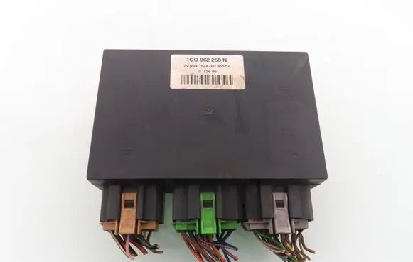 Volkswagen Bora Central body control module 1C0962258N