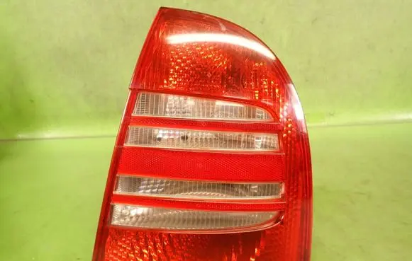 Skoda Superb B5 (3U) Rear/tail lights 3U5945096