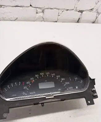 Mercedes-Benz A W168 Speedometer (instrument cluster) 09051680091
