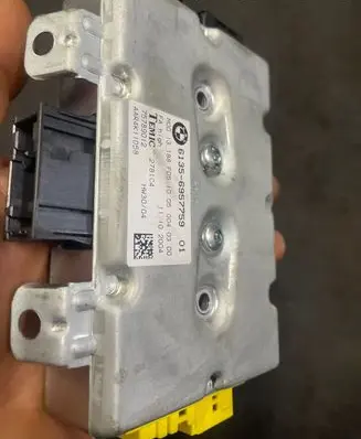 BMW 5 E60 E61 Door control unit/module 6957759 75789012