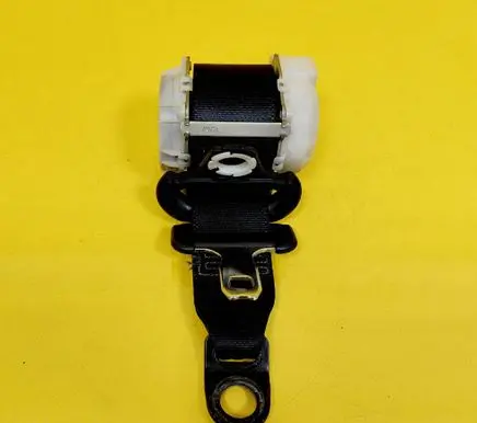 Peugeot 107 Rear seatbelt 7P1200