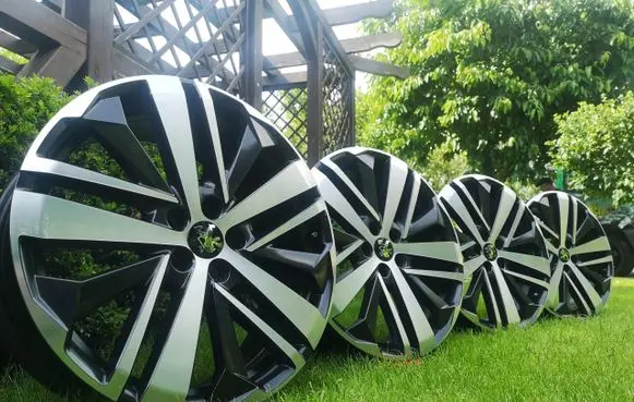 Peugeot 3008 I R19 alloy rim 