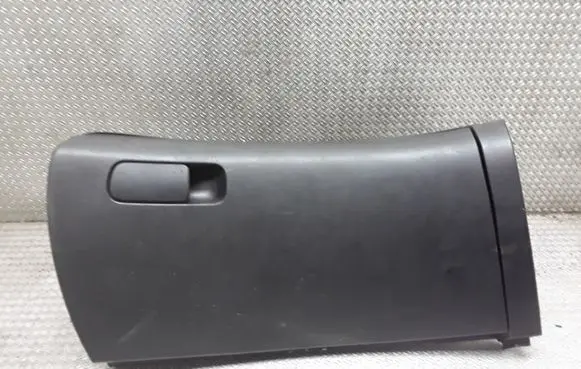 KIA Ceed Glove box 847601H000