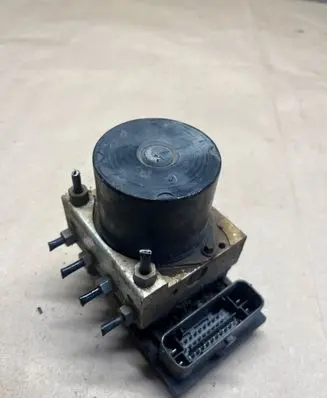 Volkswagen Polo IV 9N3 ABS Pump 6Q0614117S 0265231712 644L3160107