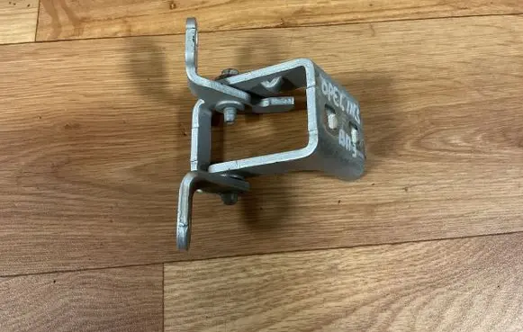 Opel Insignia A Rear door upper hinge ES03A046574