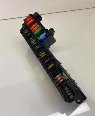 BMW 5 E60 E61 Fuse box set 6114695733002 6957330