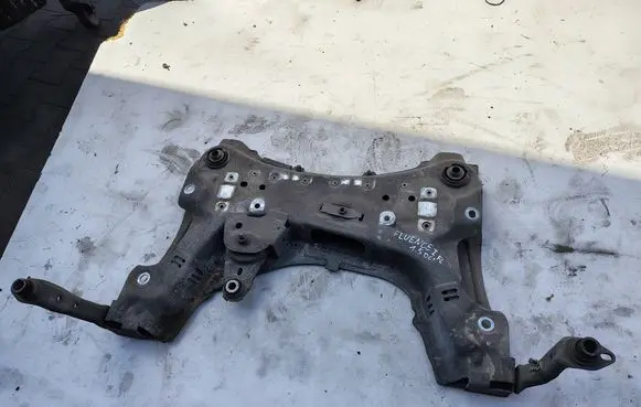 Renault Fluence Front axle beam 