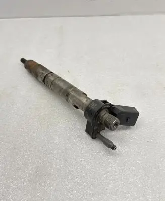 BMW 7 F01 F02 F03 F04 Fuel injector 7805428