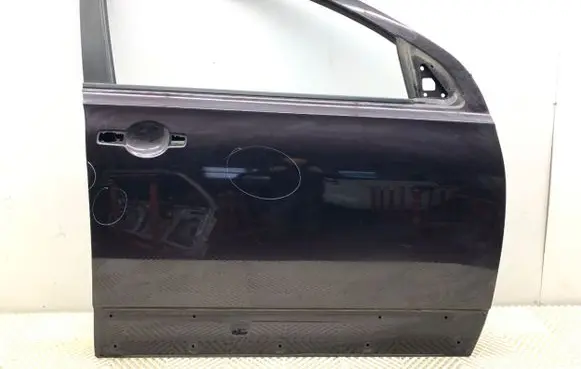 Nissan Qashqai Front door