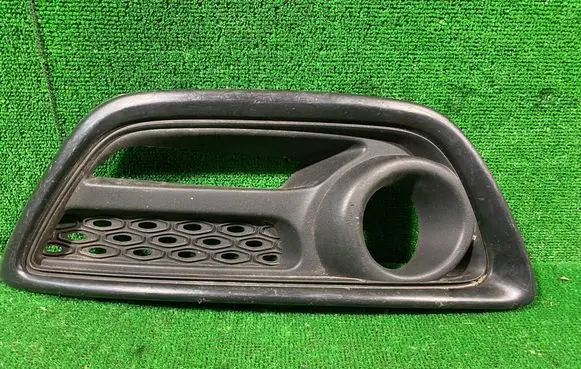 Renault Captur Front fog light trim/grill 620740754R