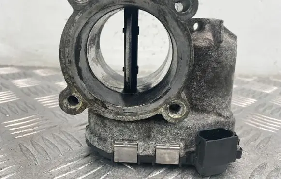Mercedes-Benz CLS C219 Throttle valve A6420900270