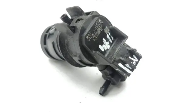 Mazda CX-5 Windscreen/windshield washer pump 8603109210