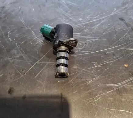 Land Rover Range Rover Velar Camshaft vanos timing valve 044-14
