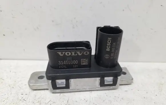 Volvo V40 Glow plug pre-heat relay 31459300