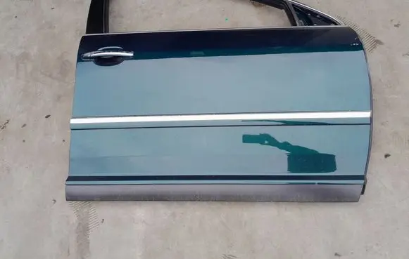 Volkswagen Phaeton Front door