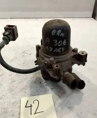 Peugeot 306 Secondary air pump 9626359280