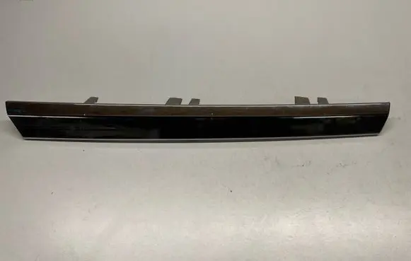 Mercedes-Benz GL X166 Front bumper upper radiator grill 1668880085 A1668880085