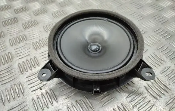 Toyota RAV 4 (XA50) Rear door speaker 861601A210