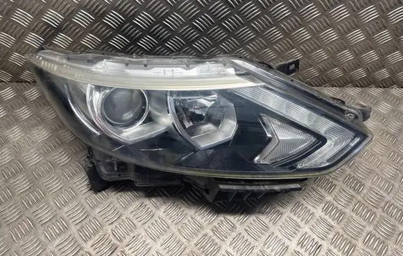 Nissan Qashqai Headlight/headlamp 10018014