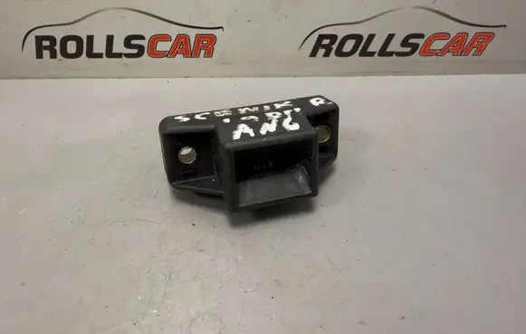 Loading door lock