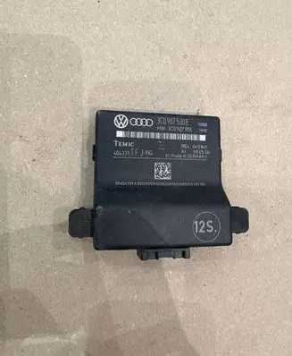 Volkswagen PASSAT B6 Gateway control module 3C0907530E 404339