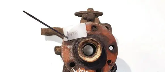 Volkswagen Transporter - Caravelle T4 Front wheel hub