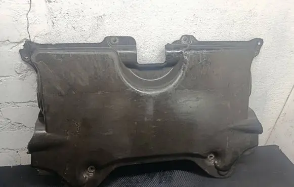 Mercedes-Benz C W204 Engine splash shield/under tray A2045242430