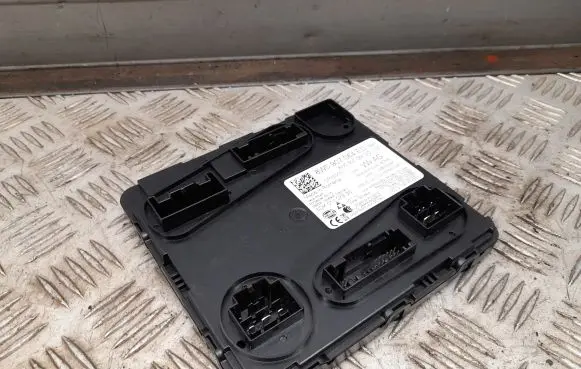 Audi Q7 4M Comfort/convenience module 8W0907064ED