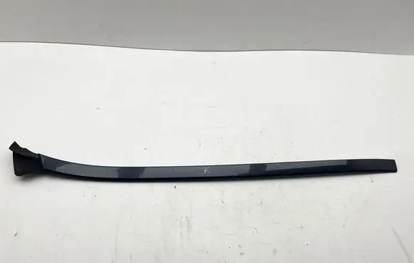 Mercedes-Benz E W212 Windshield trim A2126900982