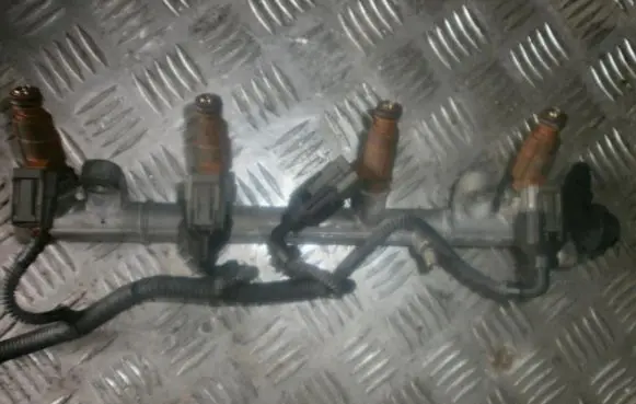 KIA Carens I Fuel main line pipe 9260930008