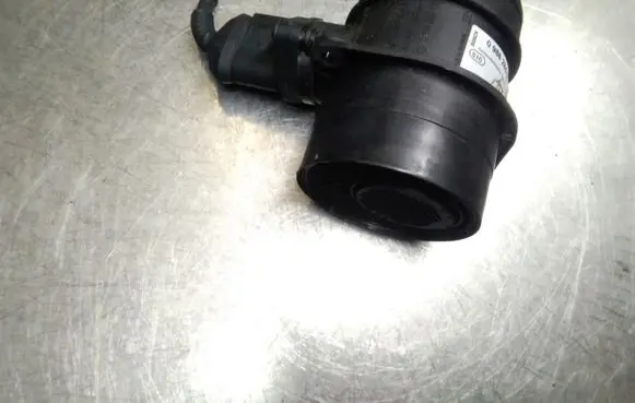 Audi A4 S4 B6 8E 8H Mass air flow meter 0281002461 0986284007