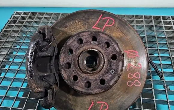 Volkswagen Golf Plus Front wheel hub spindle knuckle IMPRK1379129