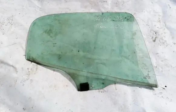 Rear door window glass