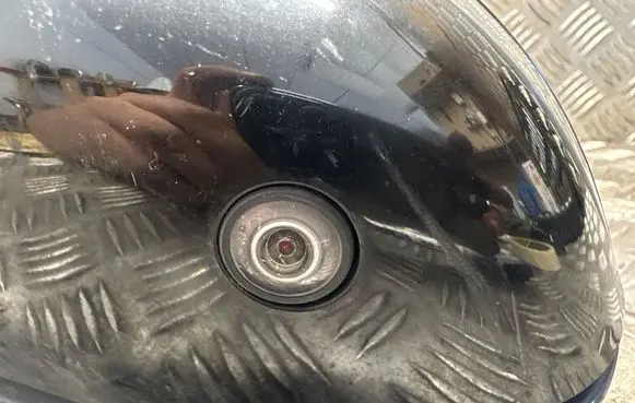 Front door electric wing mirror