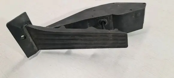 BMW 7 E65 E66 Accelerator throttle pedal 25916010