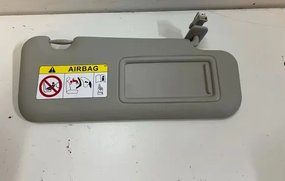 Mazda 3 III Sun visor