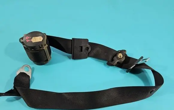 Volkswagen II LT Front seatbelt IMPRK1572593