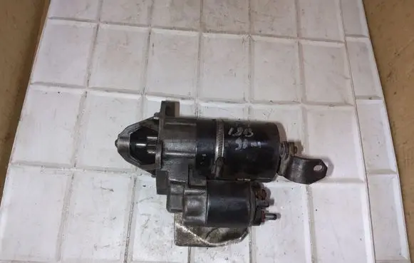 Audi A4 S4 B5 8D Starter motor