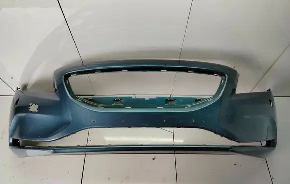 Volvo V40 Front bumper 31283732
