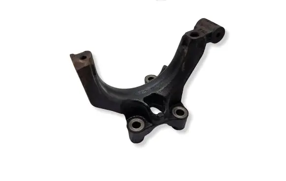Skoda Octavia Mk3 (5E) EGR valve cooler bracket 04L425
