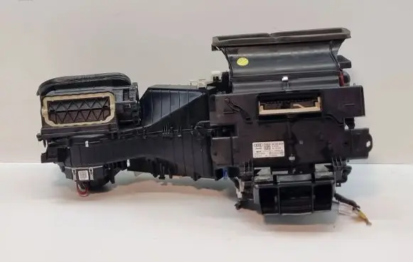 Audi Q5 SQ5 Interior heater climate box assembly 8K2820005BC 00485435 T9590003435