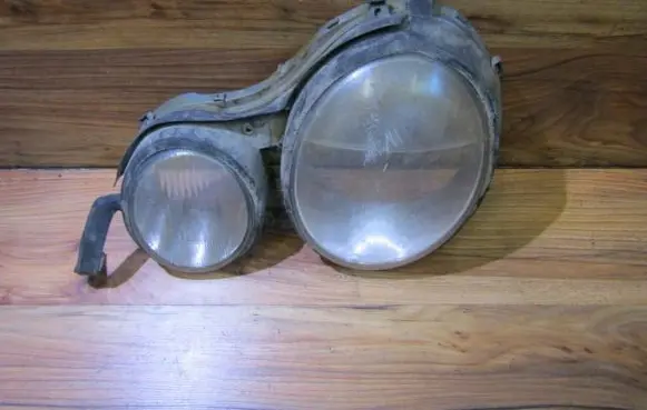 Mercedes-Benz E W210 Headlight/headlamp