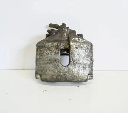 Volkswagen Jetta V Front brake caliper