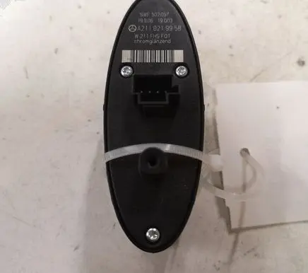 Mercedes-Benz E W211 Electric window control switch A2118219958