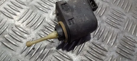 Audi A4 S4 B5 8D Headlight level adjustment motor 6K5941295