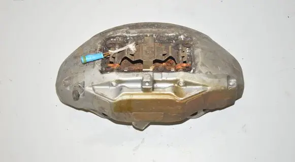 Mercedes-Benz S W220 Front brake caliper