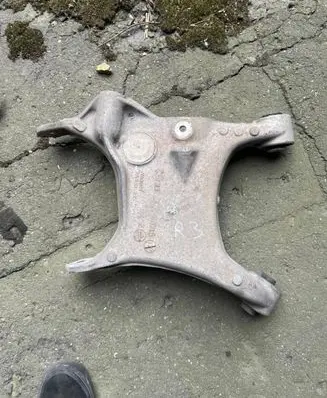 BMW 5 E60 E61 Rear upper control arm/wishbone 6758715