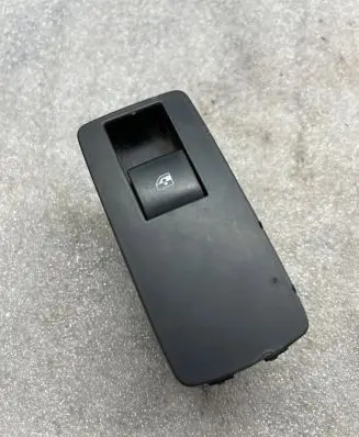 Opel Insignia A Electric window control switch 13222231