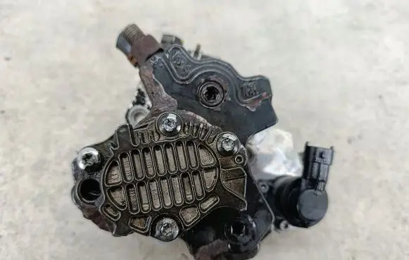 Honda FR-V Fuel injection high pressure pump 