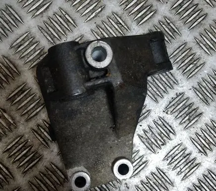 Iveco Daily 6th gen Engine mounting bracket